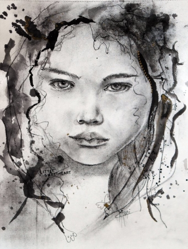 Dessin au fusain et encre d&#039;une fillette qui regarde droit dans les yeux MAONI 2019 680X900 CORR