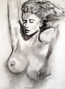 Dessin au fusain du corps -buste- révélé d'une Jeune femme aux seins nus les yeux fermés